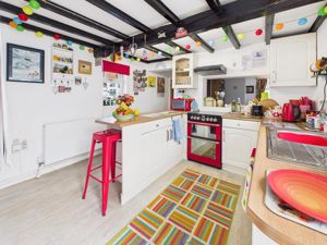 Kitchen- click for photo gallery